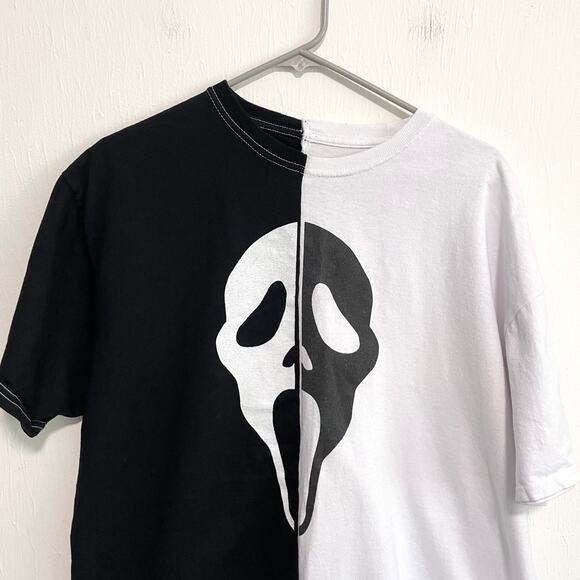 Scream Ghostface Mens Crew Neck T-Shirt Size XL Black White Split Face Halloween - Picture 7 of 11